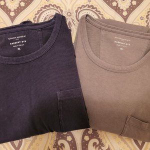 NWOT - Banana Republic - Pair of 2 men's garment dye pocket tees - Size XL